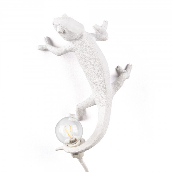 Illuminazione: Chameleon lamp lampada in resina left going up white Illuminazione: Chameleon lamp lampada in resina left going up white