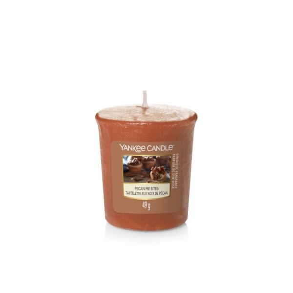 Candela profumata a barattolo pecan pie bites - serie classic votive Candela profumata a barattolo pecan pie bites - serie classic votive
