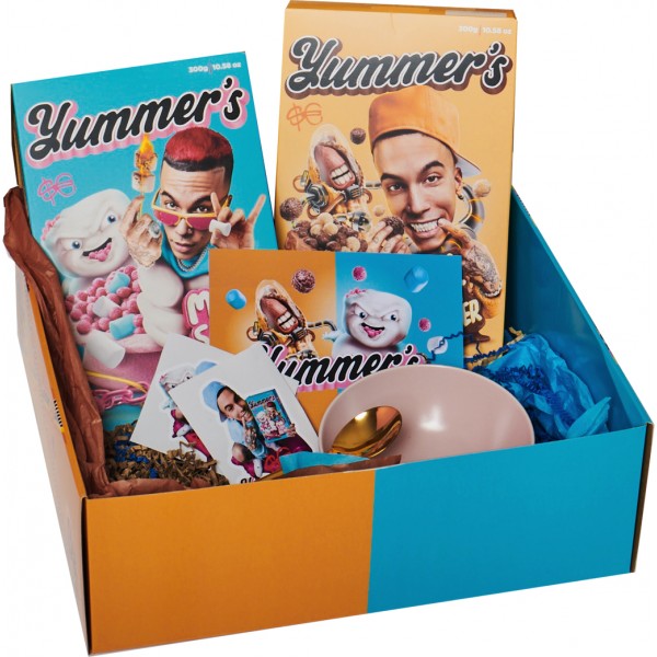 Yummer's box Sfera Ebbasta - limited edition - cereali marshmallow e  peanuts butter con mug e cucchiaio
